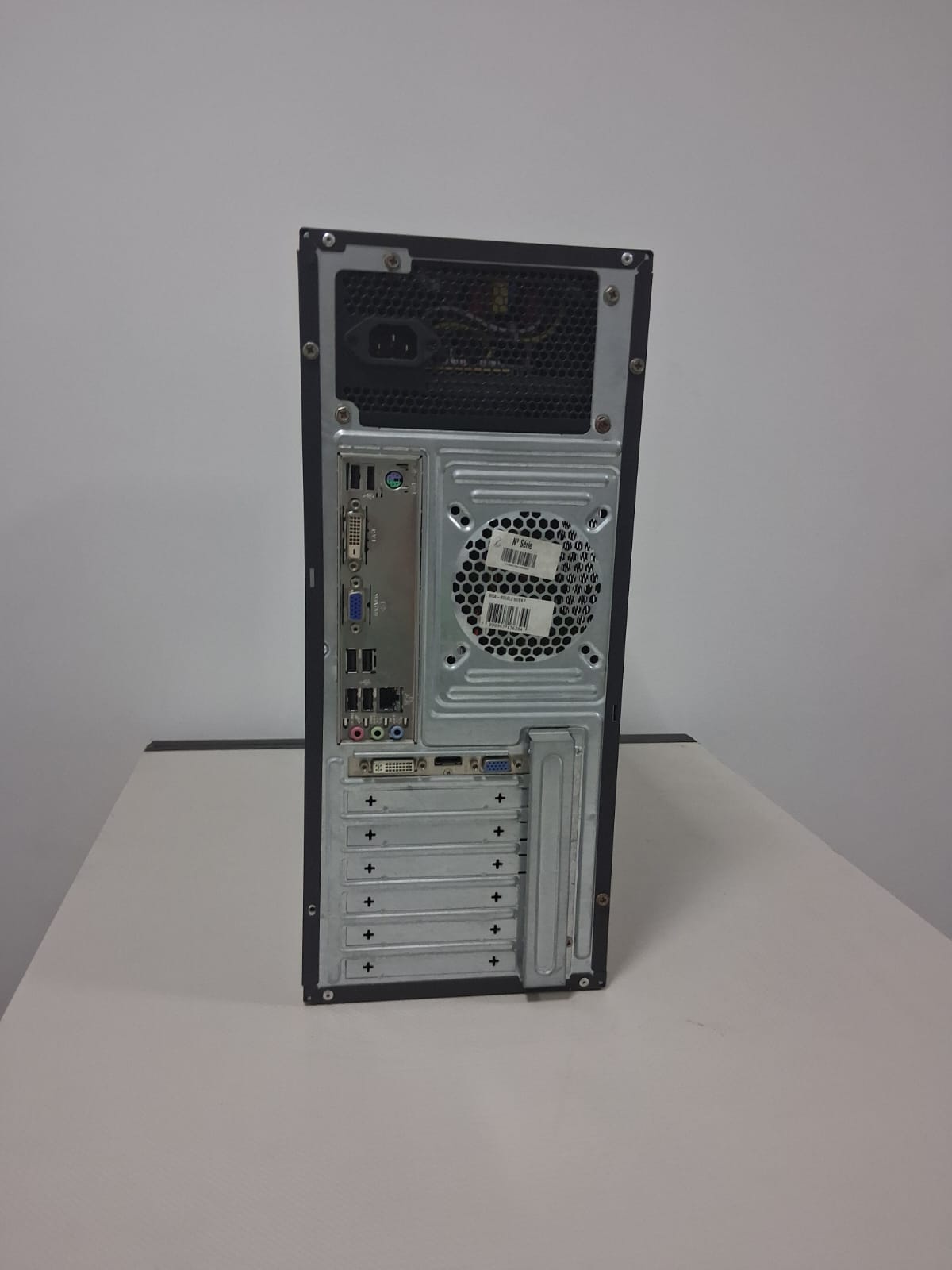 PC I7 8 GB SSD 240 + Placa de video off Board - Imagem 2