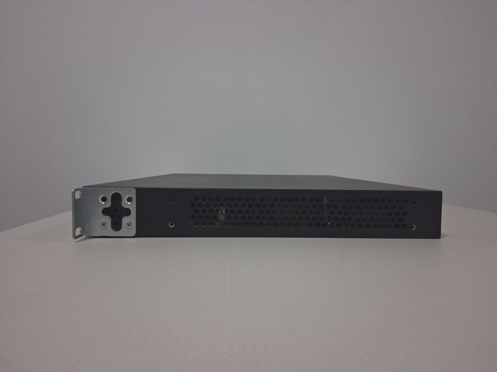 Switch Hewlett Packard Enterprise JL385A 1920S 24 Portas RJ-45 PoE+ 2 SFP 6.5 GB/s - Imagem 4