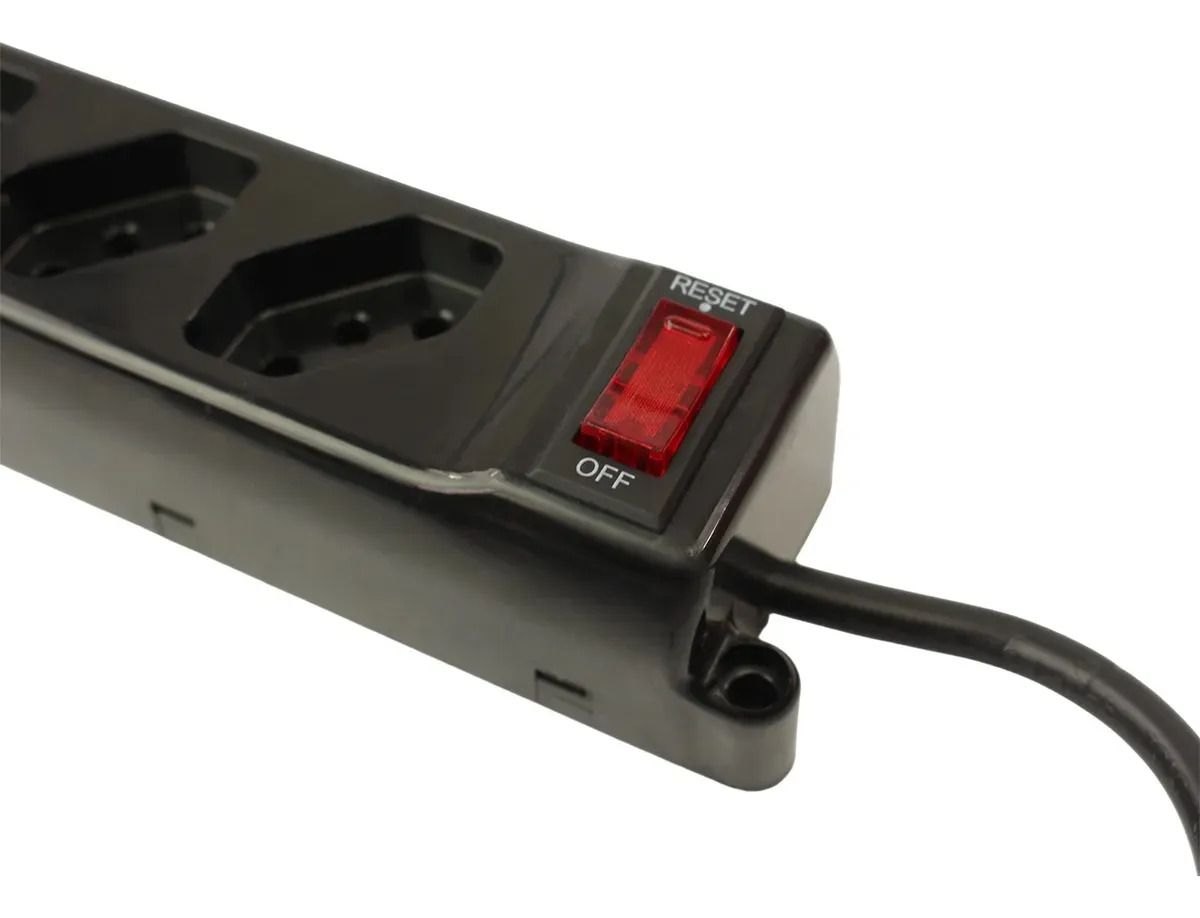 Protetor Elétrico Green 5 Tomadas Chave Inteligente 10a Bivolt Preto 127/220v - Imagem 3
